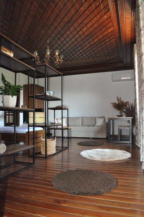 Timber Guest House Μπεράτ Εξωτερικό φωτογραφία